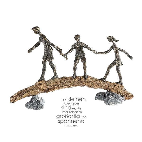 Skulptur Balance Mann mit 2 Kindern auf Baumstamm 23x35cm bronzeoptik